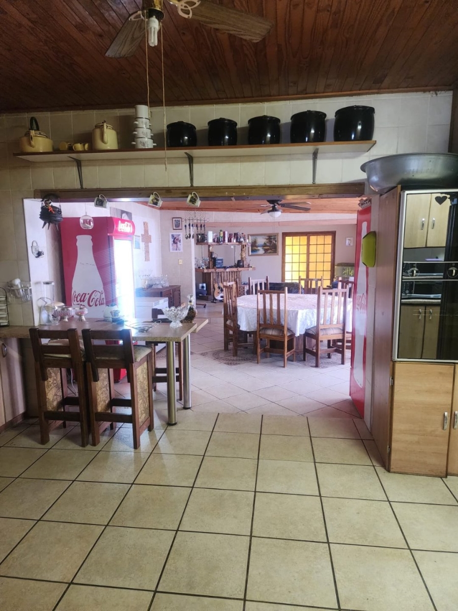 5 Bedroom Property for Sale in Meiringspark North West